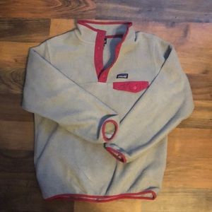 Girls Pink and grey Patagonia pullover!!